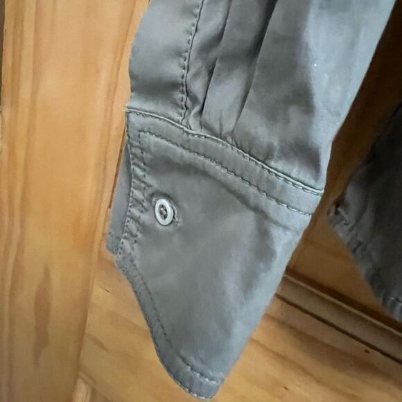 Vanessa Bruno army green button down shirt size 34 - Picture 6 of 6